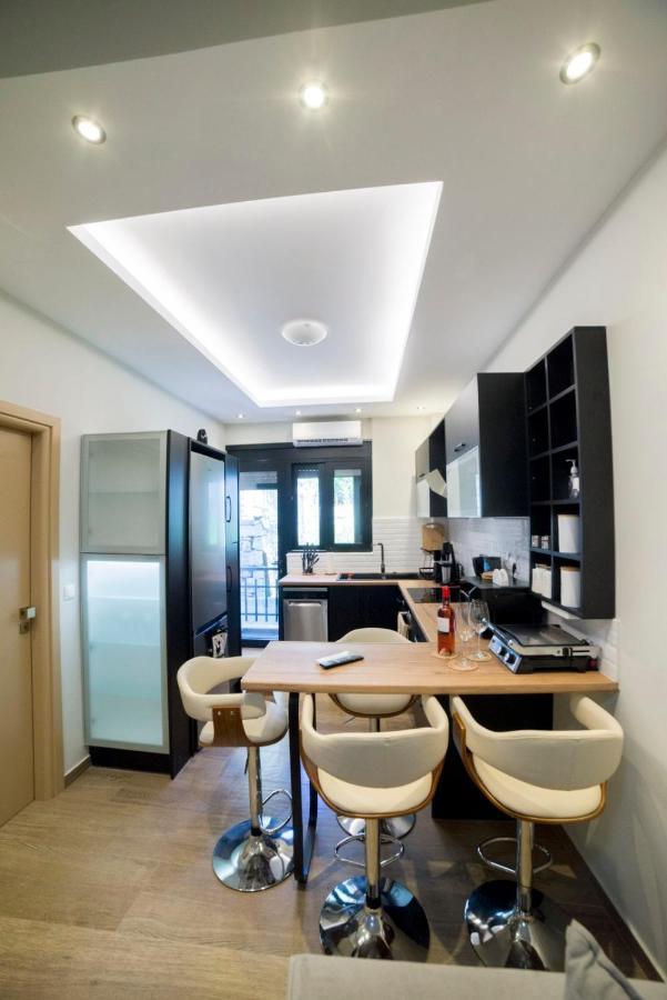 Luxurious Apartment In The Heart Of Town ! Loutráki Exteriér fotografie