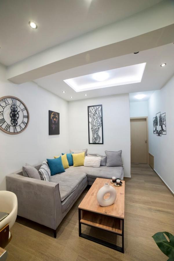 Luxurious Apartment In The Heart Of Town ! Loutráki Exteriér fotografie
