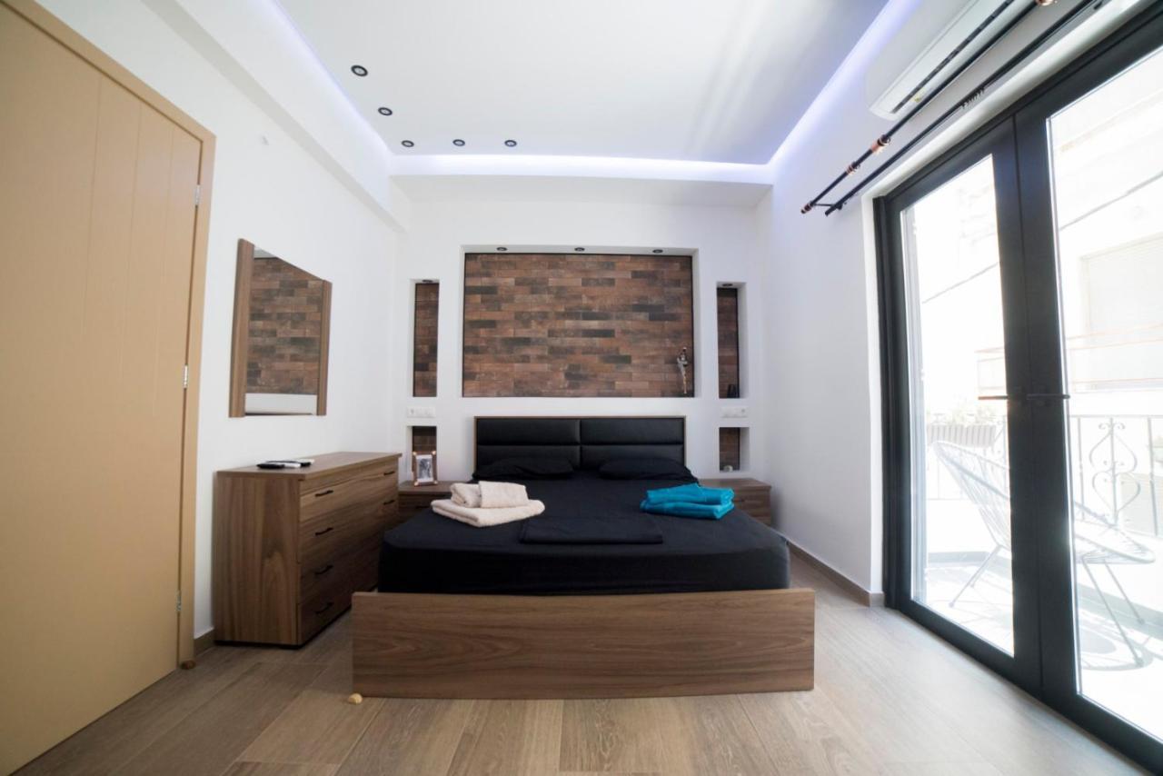 Luxurious Apartment In The Heart Of Town ! Loutráki Exteriér fotografie